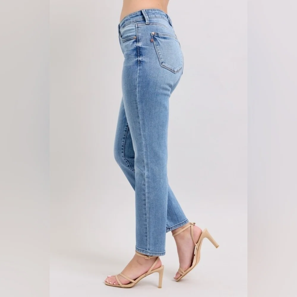 Judy Blue MR Vintage Medium Wash Slim Fit Jeans Cell Phone Pocket Various NEW